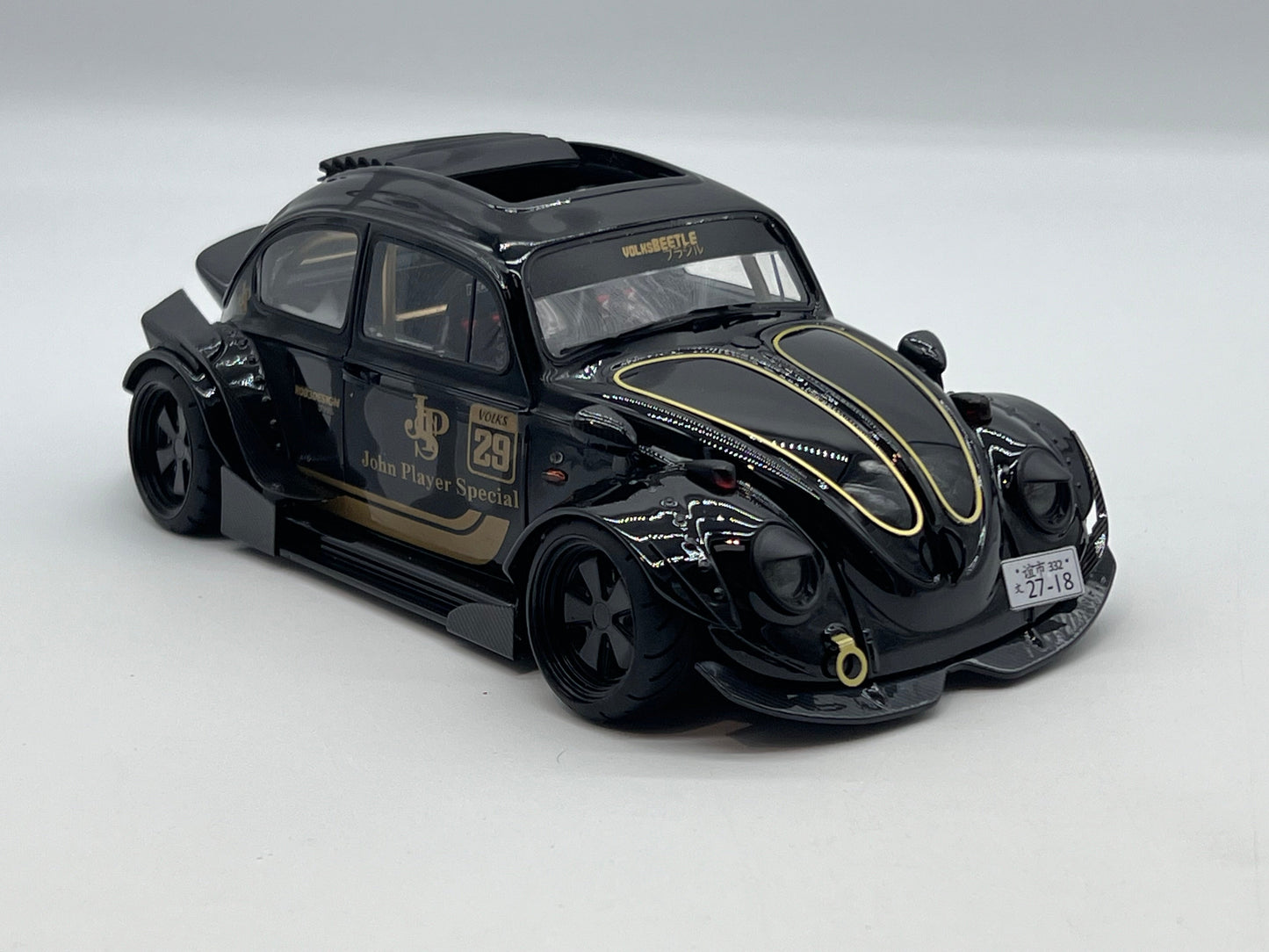 Volkswagen Beetle RWB Black JPS Champion Model 1/18