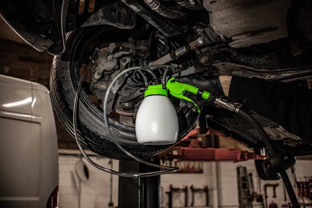 BOXO Brake Bleeder with safety valve By Boxo